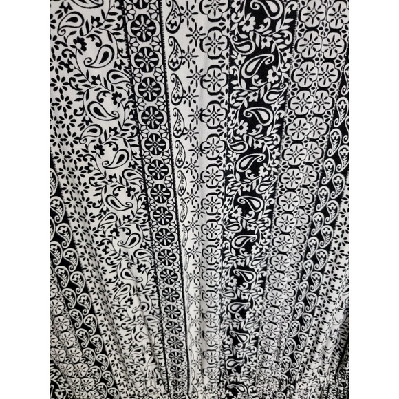 Torrid Plus Size 2 Black White Maxi Double Slit Boho Floral Sleeveless‎ Dress - Picture 4 of 6